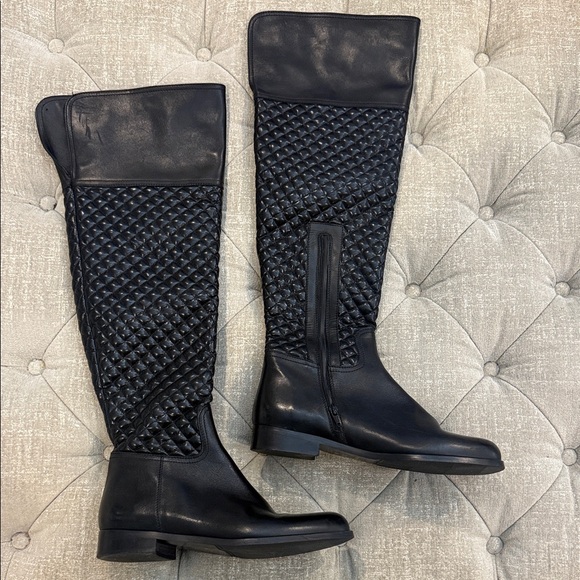 NWOT Davos Women's 8.5 Black Quilted Knee-High Boots - Picture 2 of 3